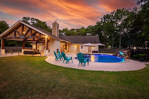 2 King Suites, Pool/Spa, Covered Patio and Kitchen