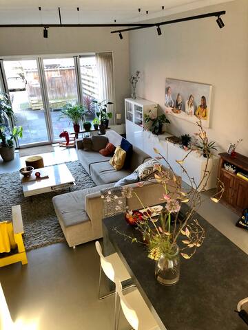 Ruim familiehuis A’dam met gratis parkeerplek gallery image 2