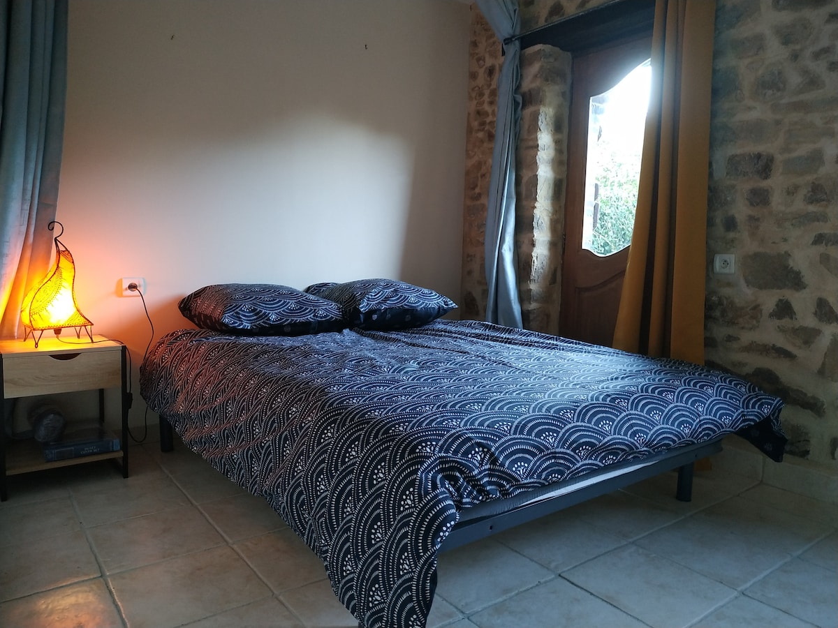 Chambre du bas (lit 140)