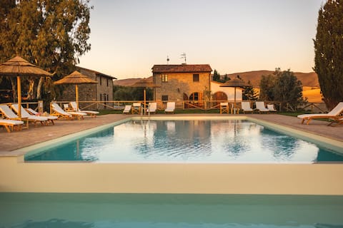 Michelangelo apt ~ wild Tuscany Hills ~ Le Fraine