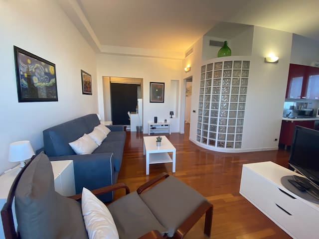 VOLUME33 managed Airbnb listing 3