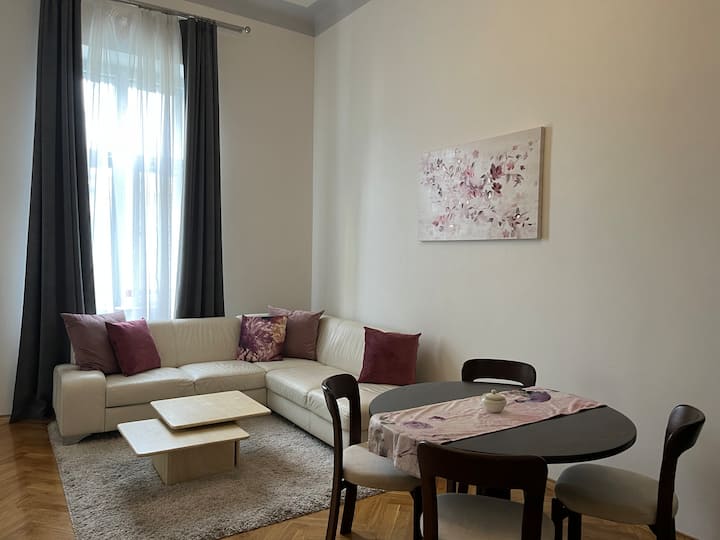 Luxury Apartment "Garden" In The Center Of Prague - Prague