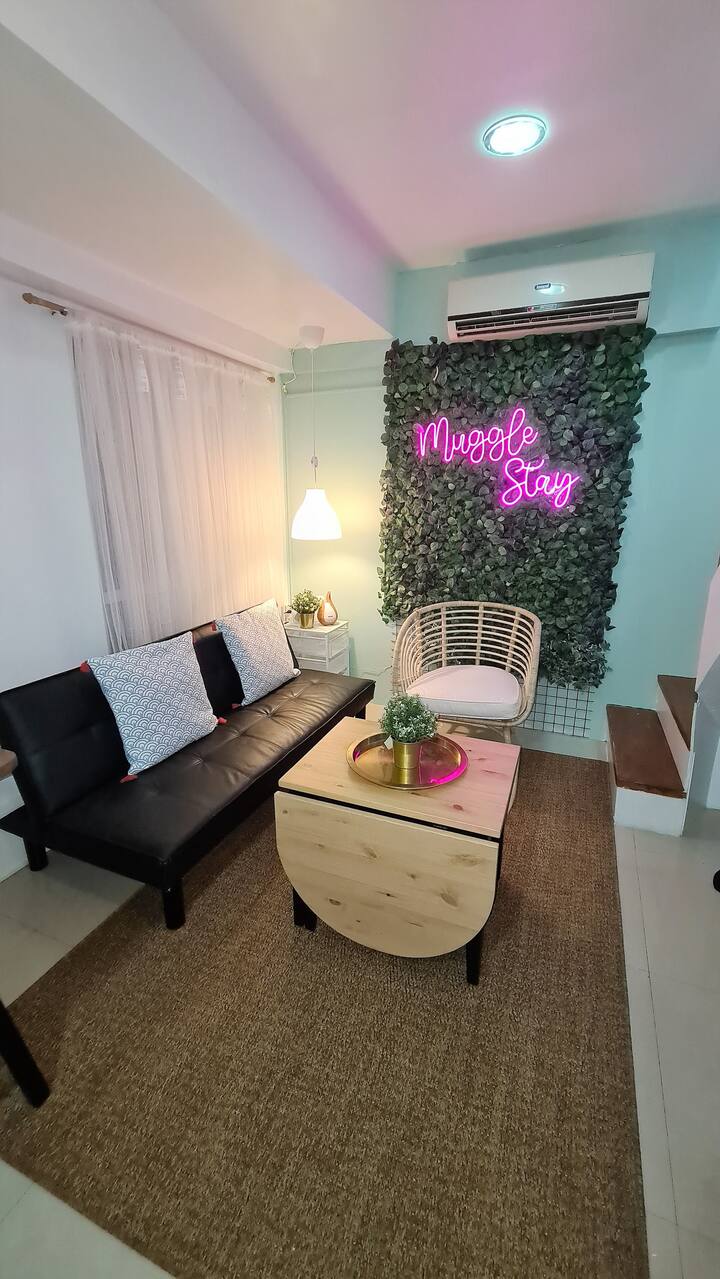 Muggle Stay 5.0 - 2BR in BGC 100mbps WIFI - Condominiums for Rent in