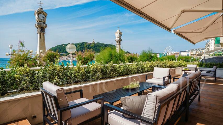 Luxury on the Beach | Atlantic Realty gallery image 2