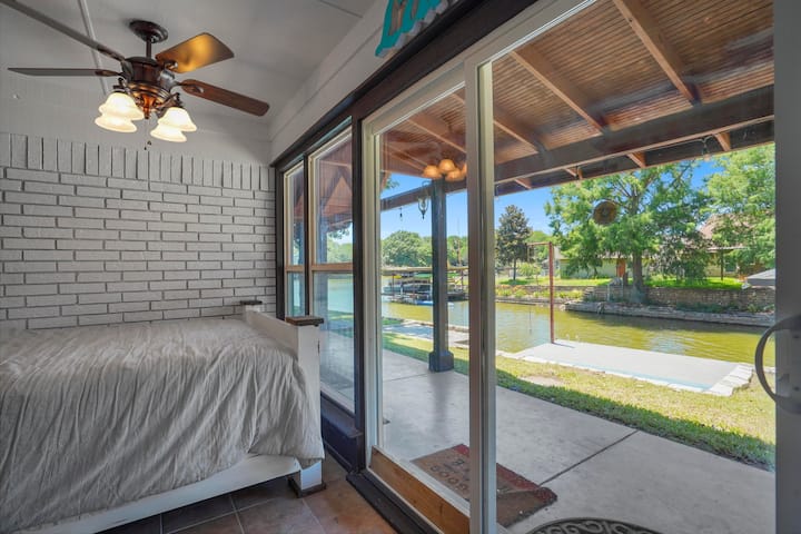 dhomë dielli me krevat dopio "queen"