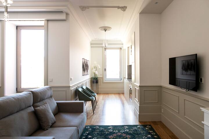 Deluxe Classic Apartment gallery image 4