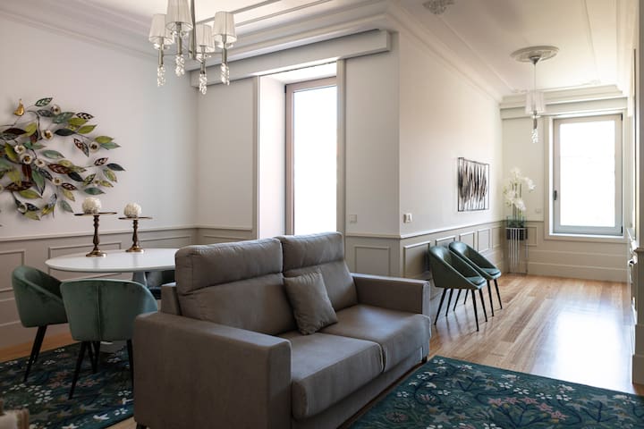 Deluxe Classic Apartment