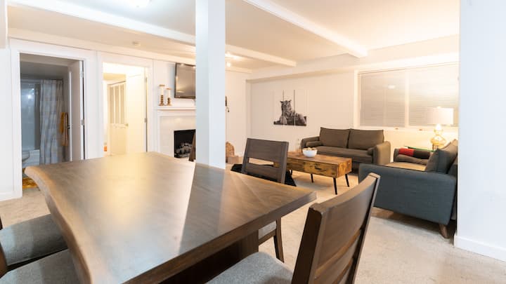 جناح ميل فسيح يضم 3 غرف نوم لذوي الاحتياجات الخاصة. Airbnb