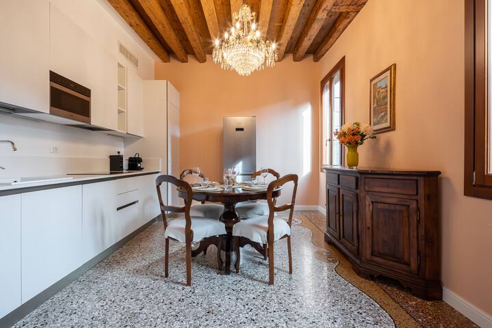 Residence on the Laguna gallery image 2