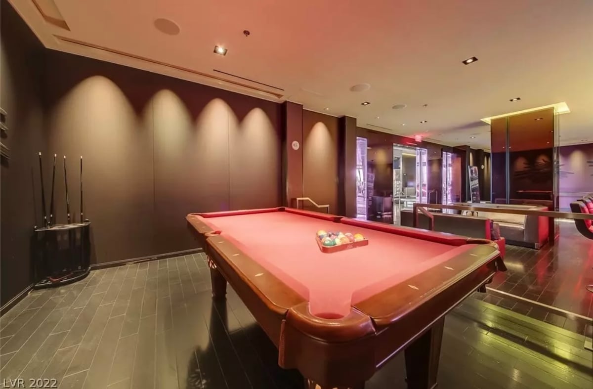 Palms Place Condo