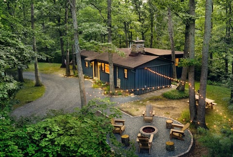 Whispering Woods ~Top rated cabin by Washingtonian