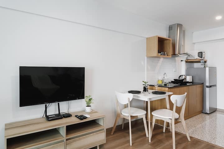 The 1014-cozy1 Br W/ Air Purifier & Pool In Nimman - Chiang Mai