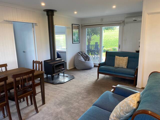 Seacroft Beach House – Amazing Ocean and Farm View gallery image 2