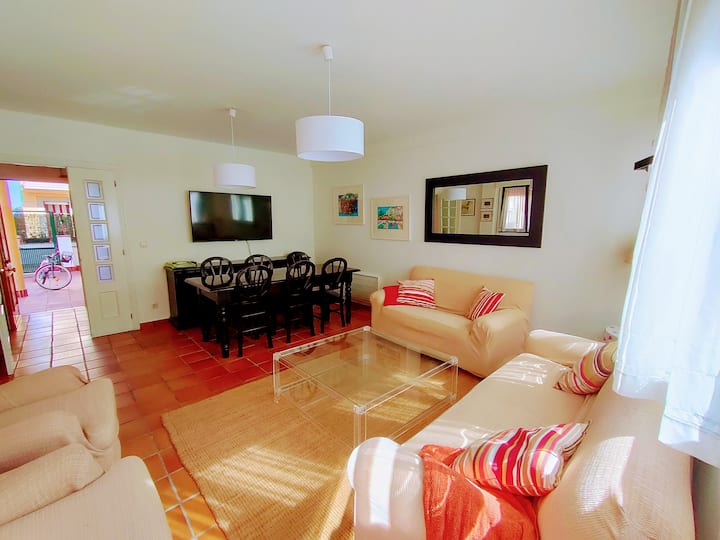 Chalet En Segunda Línea De Playa, (Napalucri) - Ribadesella