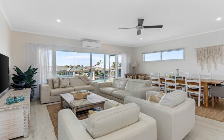 Summer Bay House—lakefront Escape At Encounter Bay - Victor Harbor
