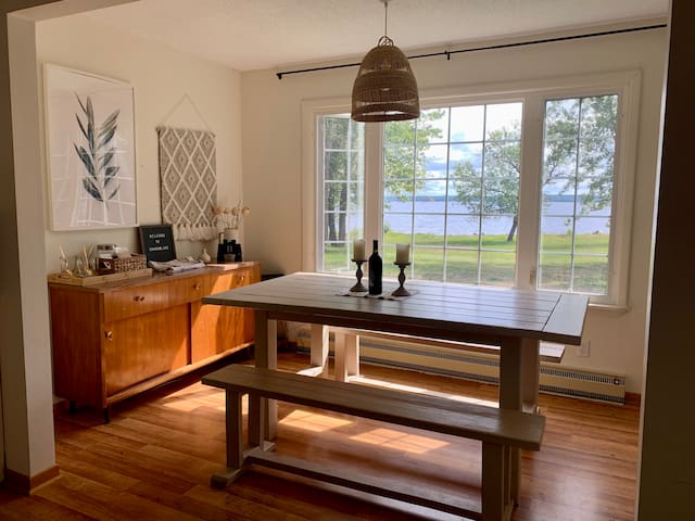 Waterfront cottage on beautiful Grand Lake,NB