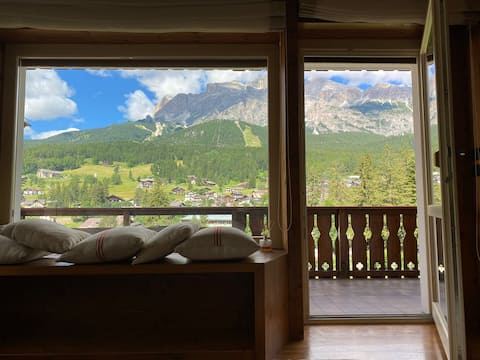 Popular Airbnb listing: Stunning view apartment in Cortina in Cortina D'ampezzo