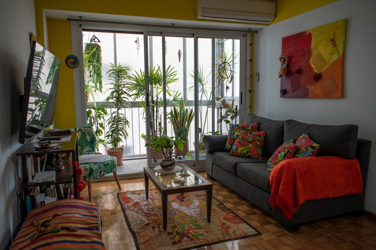 Top performing Airbnb: Beautiful and Colorful Apartment in Palermo in Recoleta