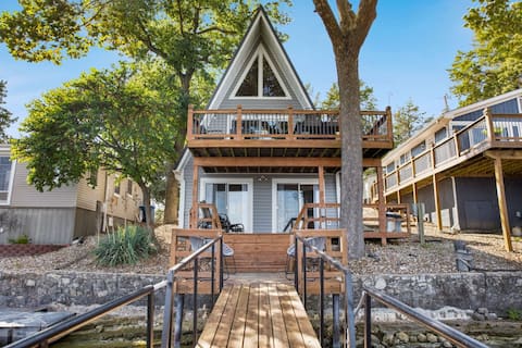 Lakeside A-Frame Cabin at Lake of the Ozarks