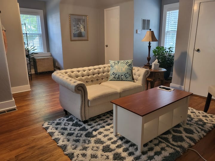 The Carriage House - Pittsburg, KS