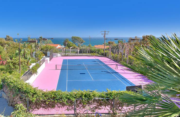 Malibu Ocean view Villa Walk to beach gallery image 5