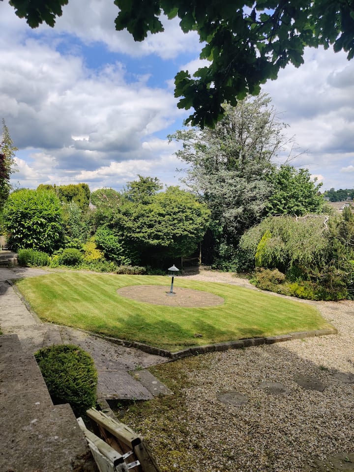 Bright, airy 2 bed bungalow & garden in Blackwood Bungalows for Rent