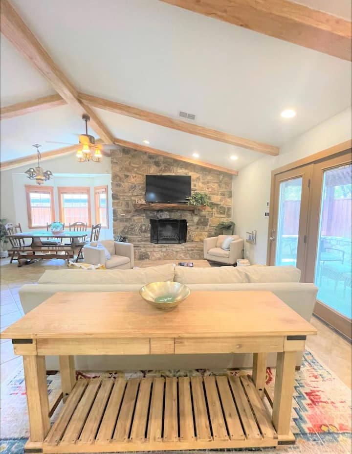 Granbury Vacation Rentals & Homes Texas, United States Airbnb