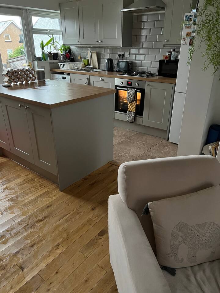 Private Room With Shared Facilities - Newport