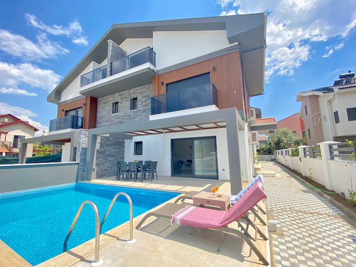 House of Alice- Villa with a pool near Calis beach