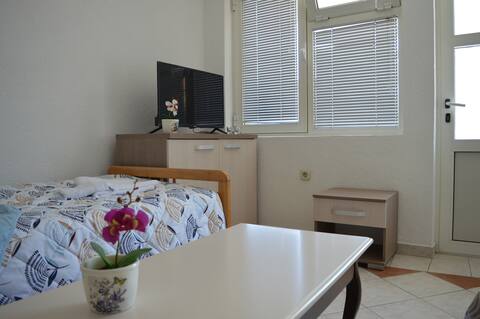 Villa Marija - 2 bedroom apartment for 5 people