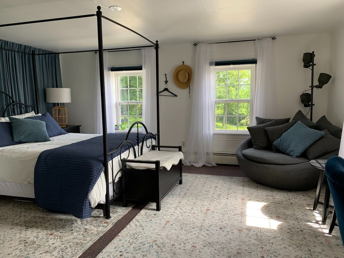 شقة ضيوف استوديو مشرقة وواسعة تطل على الميناء والمتنزهات والمارينا والمنطقة التاريخية