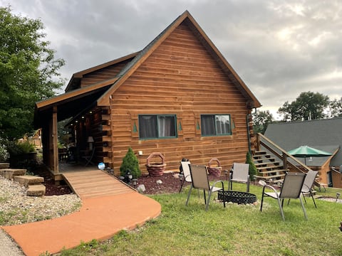 Family Fun - 3 Bedroom Cabin