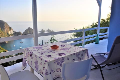 Top performing Airbnb: Lisolachecè: The Fisherman's Cottage in Ponza