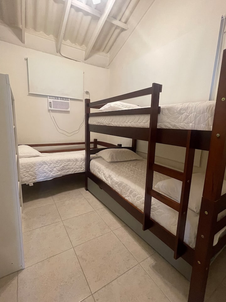 غرفة النوم 1