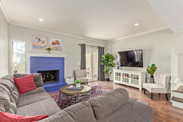 Luxury Townhouse In The Exclusive Biltmore Area - Phoenix, AZ