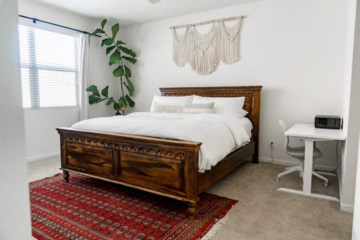 Vyumba vipya vya kulala vyenye zulia