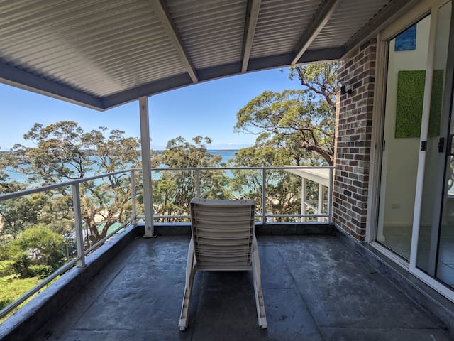 Breathtaking Beach & Bush Oasis gallery image 2