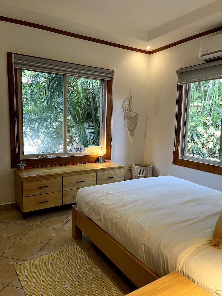 Dhoma kryesore e gjumit.