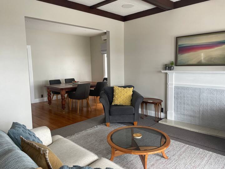 10 Best Airbnb Vacation Rentals In Eastbourne, New Zealand Updated 2024 Trip101