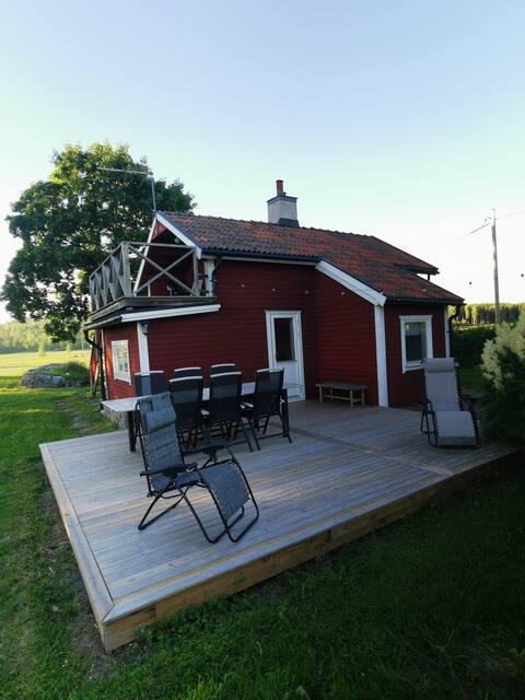 Cozy cottage in the countryside with lovely views