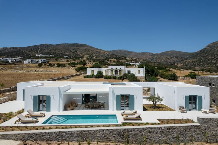Villa White with scenic views and swimming pool