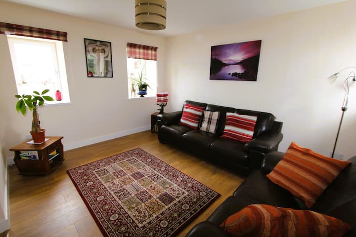 Riverside Cottage Loch Lomond. - Balloch