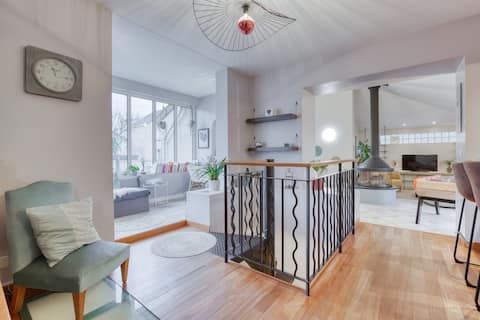 Airbnb performant: Large house with heated pool Paris Disney à Champigny Sur Marne