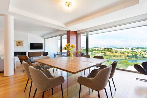 Douro River Design House 'Casa dos Cubos'