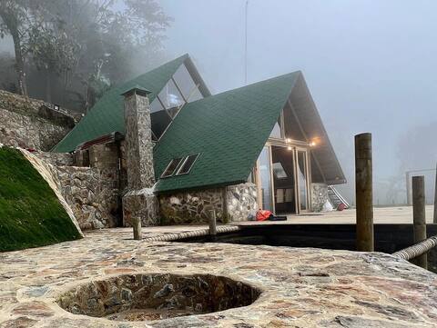 Sierra Paraíso Tiny. Stone Cabin and Madeira