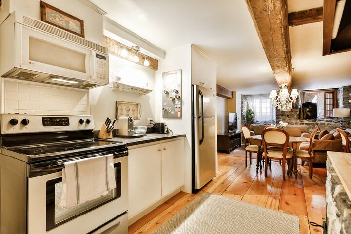 1 FREE Parking | Majestic Old Port Gem | MUST Stay gallery image 5