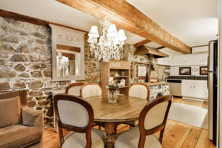 1 FREE Parking | Majestic Old Port Gem | MUST Stay gallery image 4