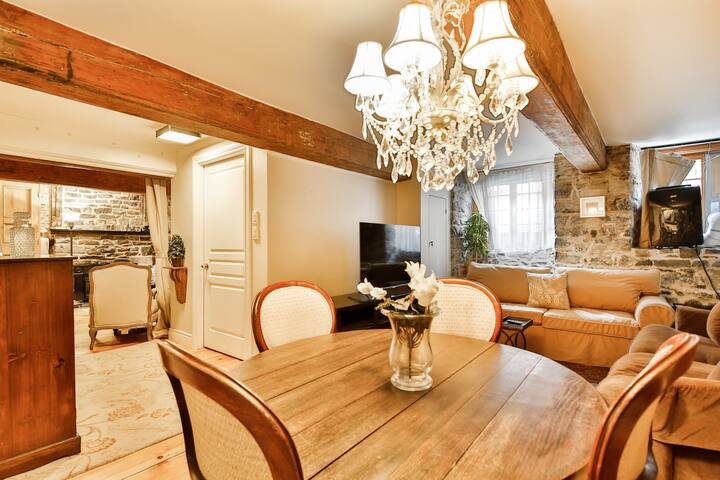 1 FREE Parking | Majestic Old Port Gem | MUST Stay gallery image 3