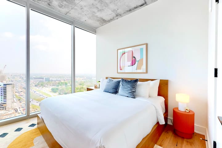 卧室/落地至天花板窗户