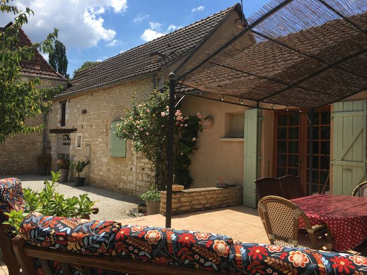 Charmante Grange Périgourdine Restaurée, Piscine - Dordogne